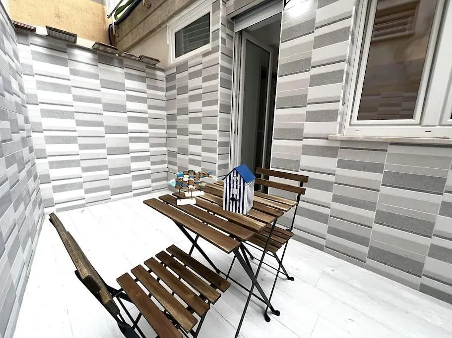 Apartment Romano Home 2 Bari